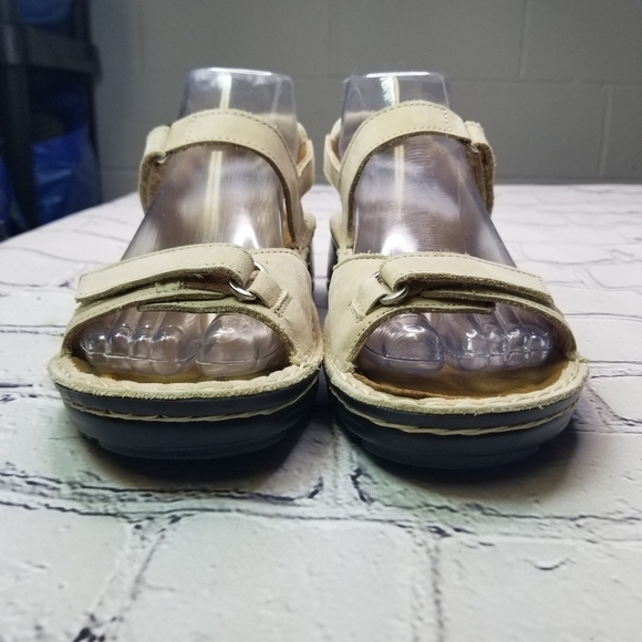 Naot Papaya bone ankle strap sandals - Picture 5 of 15